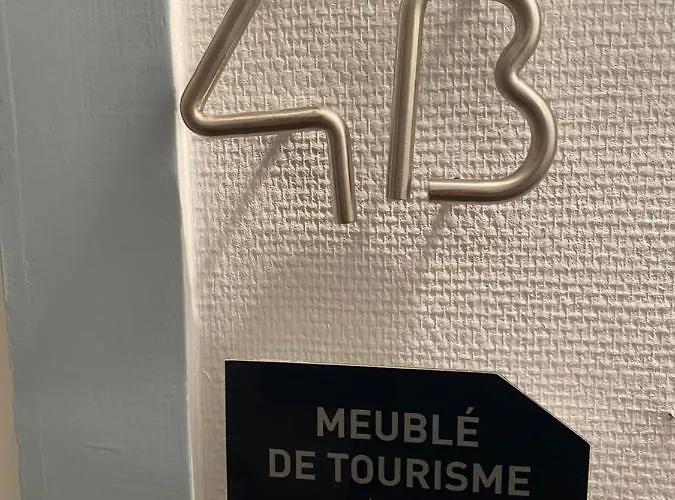 Le 4b - Le Vintage روان